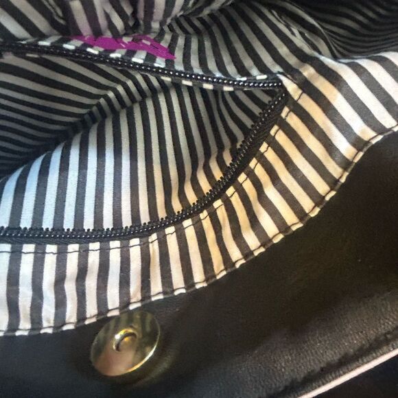 Betsey Johnson Elegant Black and Pink Quilted Tote Bag Excellent Condition - Picture 7 of 11